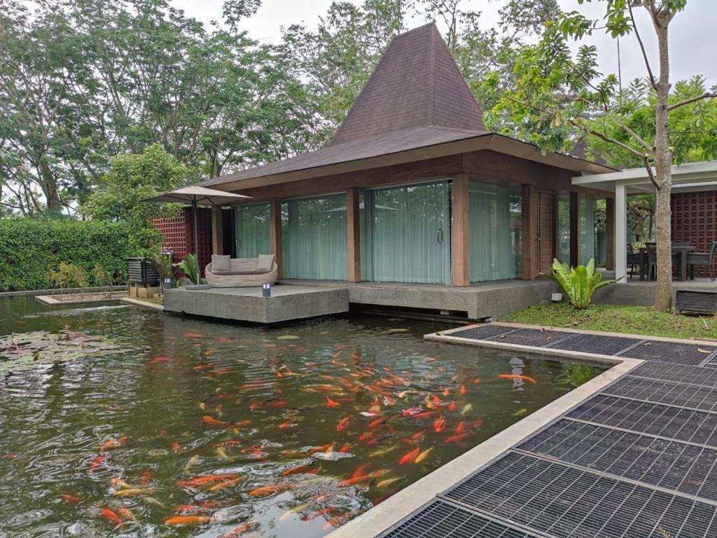Djoglo Luxury Bungalow Wendit Exterior photo