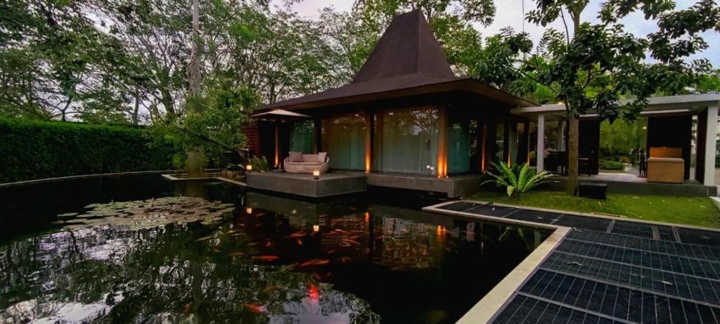 Djoglo Luxury Bungalow Wendit Exterior photo